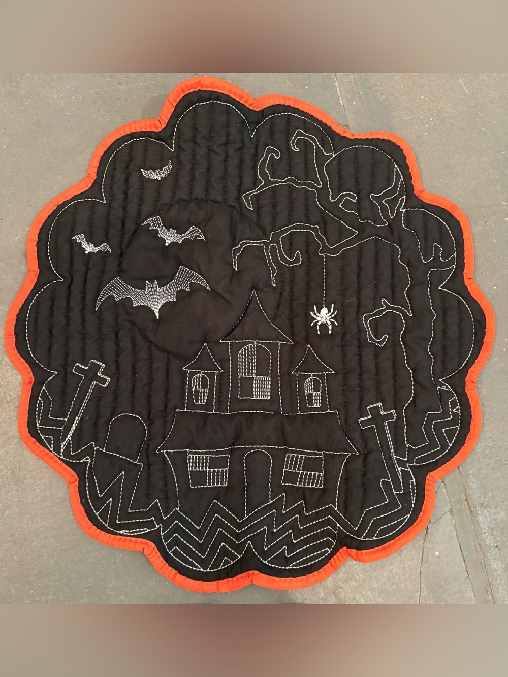 Cynthia Rowley Curious NY Set of 4 Halloween Placemats Quilted with Trim, 15”